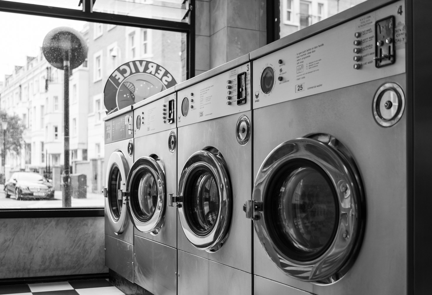 Les avantages d&rsquo;une laverie moderne et locale